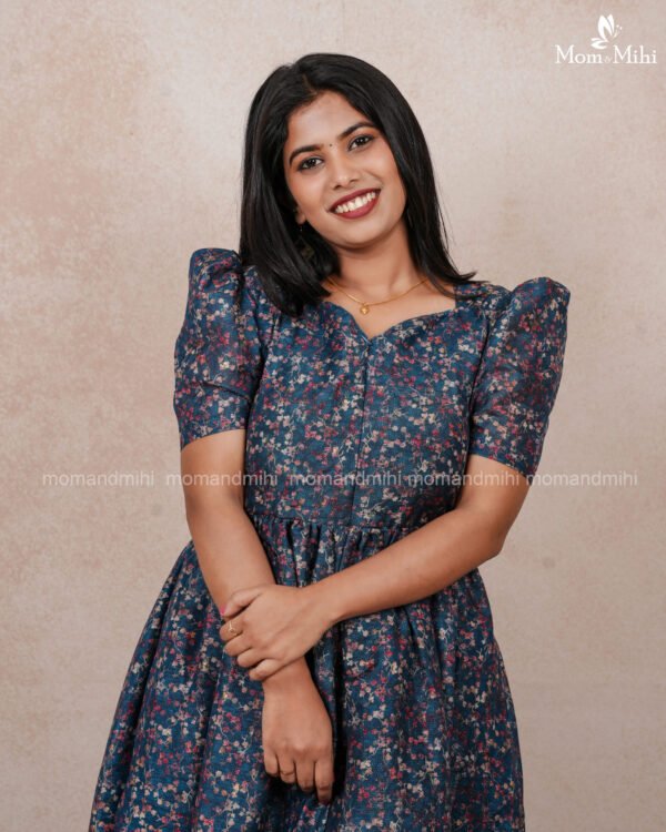 Thulika Feeding Dress[With Zips]