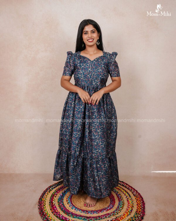 Thulika Feeding Dress[With Zips] view 3