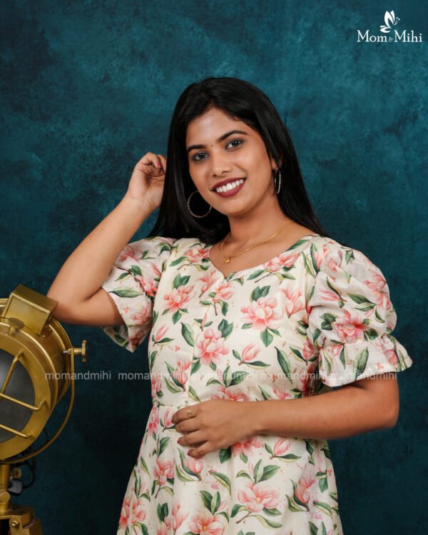 Izhaiyini Feeding Dress[With Zips]