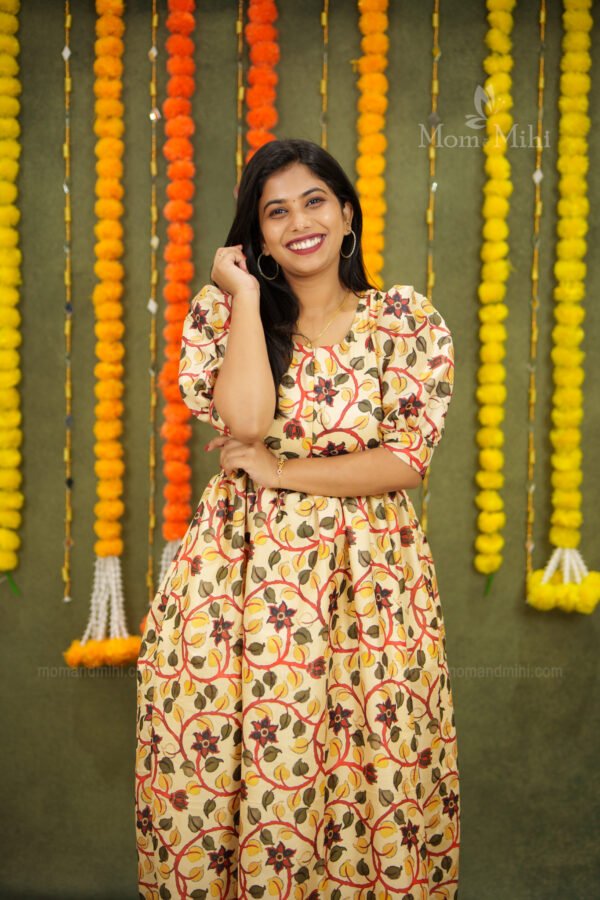 Vaahila Feeding Dress[With Zips]