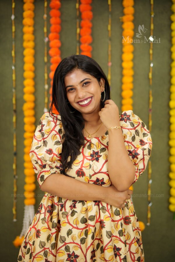 Vaahila Feeding Dress[With Zips] view 3