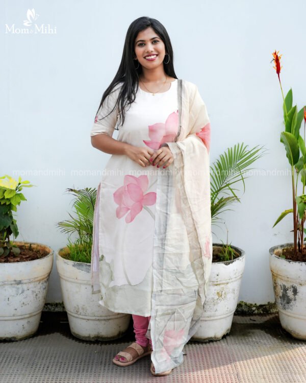 Amara Kurti Set-Non Feeding view 4