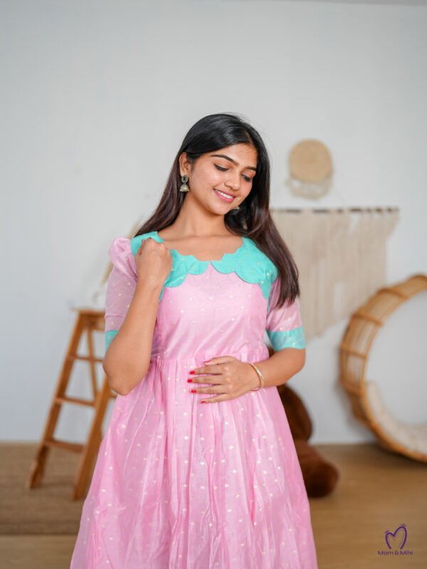 Diksha Feeding Dress [With Zips] |With Lining view 2