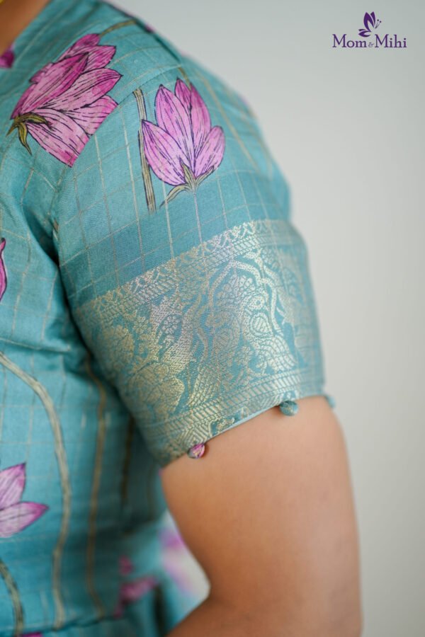 Yara Feeding Dress [With Zips] |With Lining view 3