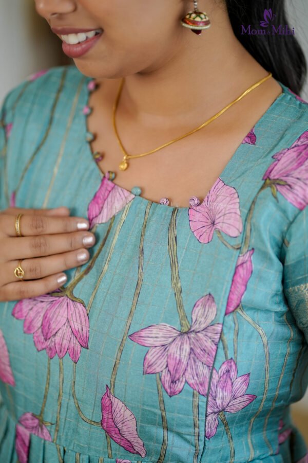 Yara Feeding Dress [With Zips] |With Lining view 4