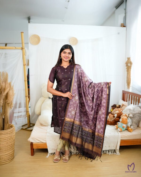 Yuva Maternity Kurti set [ Top +Dupatta]