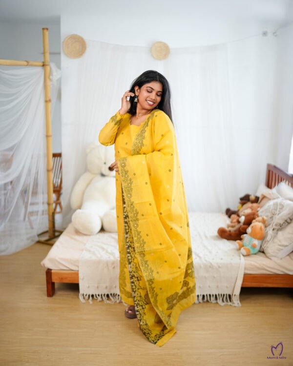 Rishya Maternity Kurti set [ Top + Bottom + Dupatta] alt