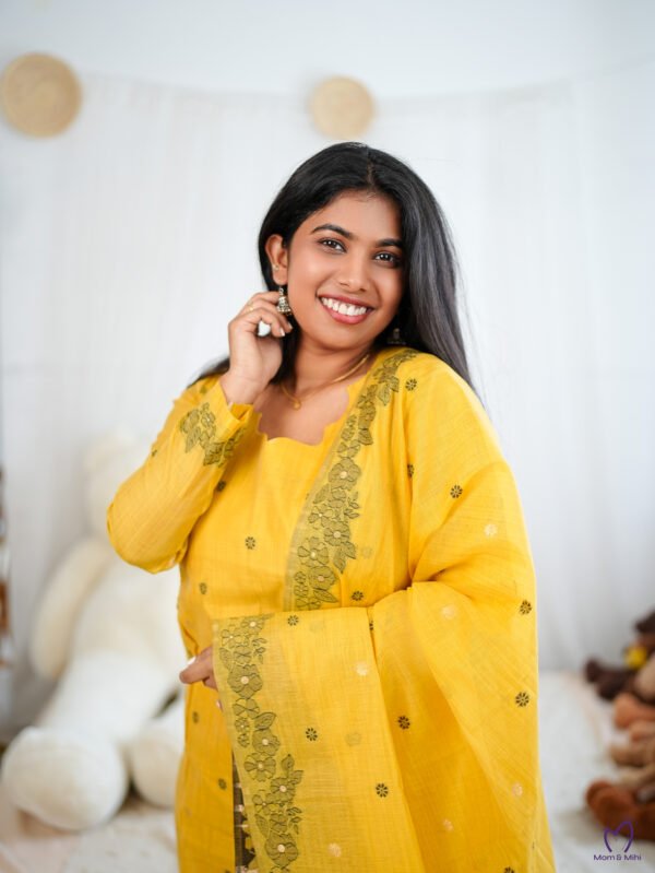 Rishya Maternity Kurti set [ Top + Bottom + Dupatta] view 3