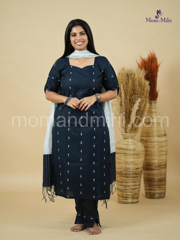 Kaarmegam Maternity Kurti set [ Top + Bottom + Dupatta]