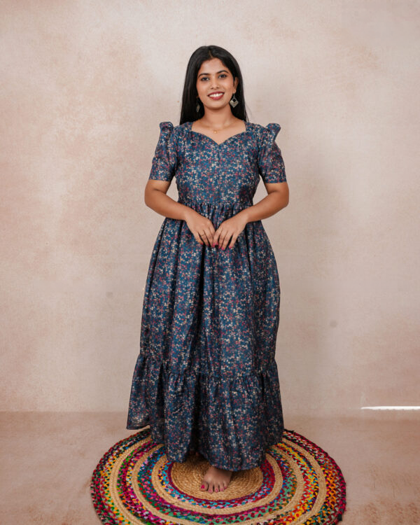 Thulika Feeding Dress[With Zips] view 3