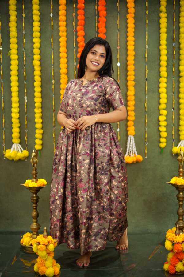 Malar Feeding Dress[With Zips]