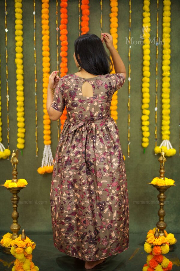 Malar Feeding Dress[With Zips] view 3