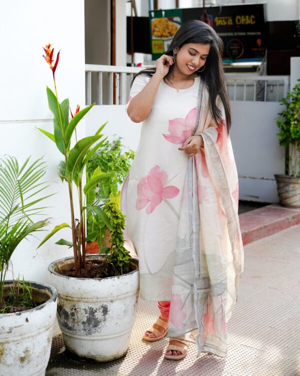 Amara Kurti Set-Non Feeding view 3