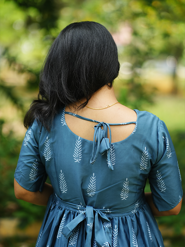 Siya Feeding maxi’s with zips – alternate view