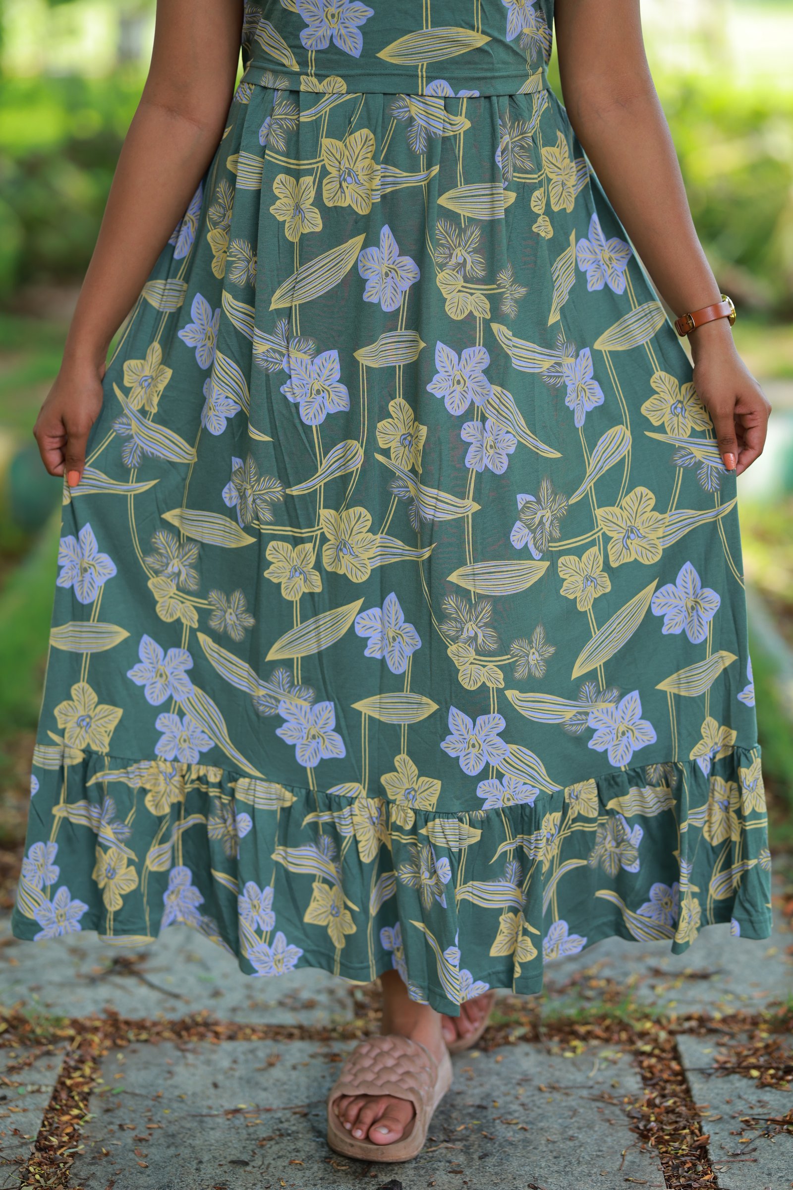 Maxi Jenny Soft Cotton Maternity Dress| Frill Model view 5