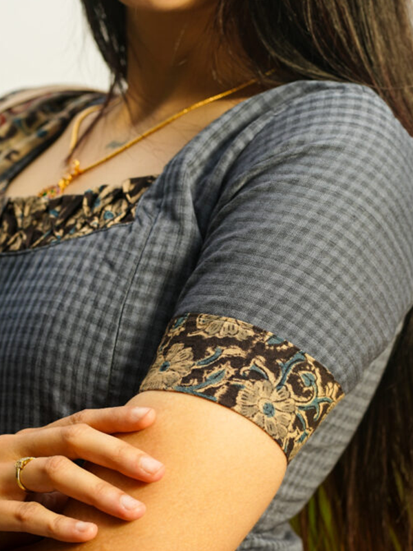 Vainavi Maternity Kurti set [ Top + Bottom + Dupatta] view 4